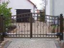 2-flügliges Hoftor mit Torantrieb